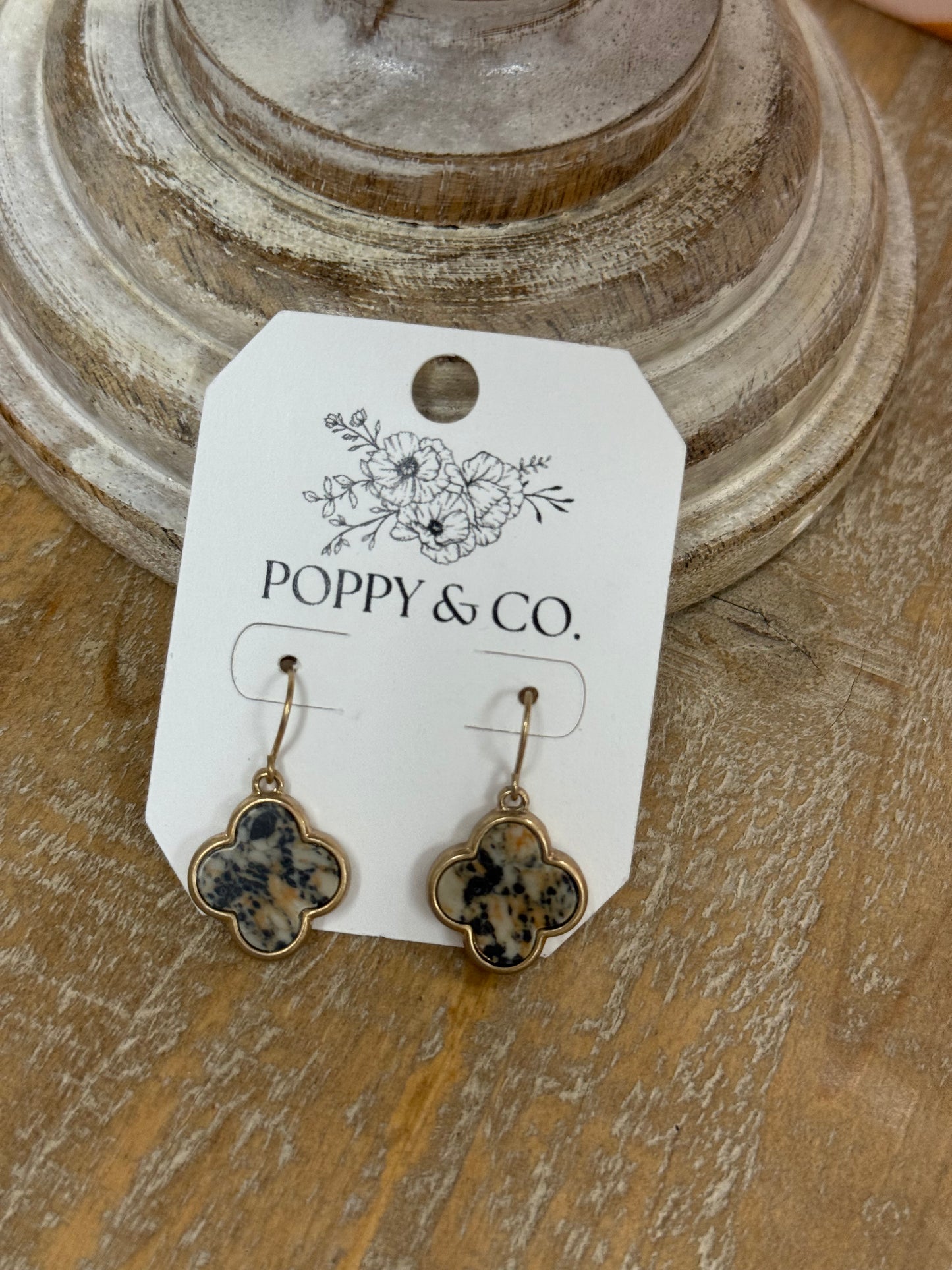 The Callyn Earrings - Natural