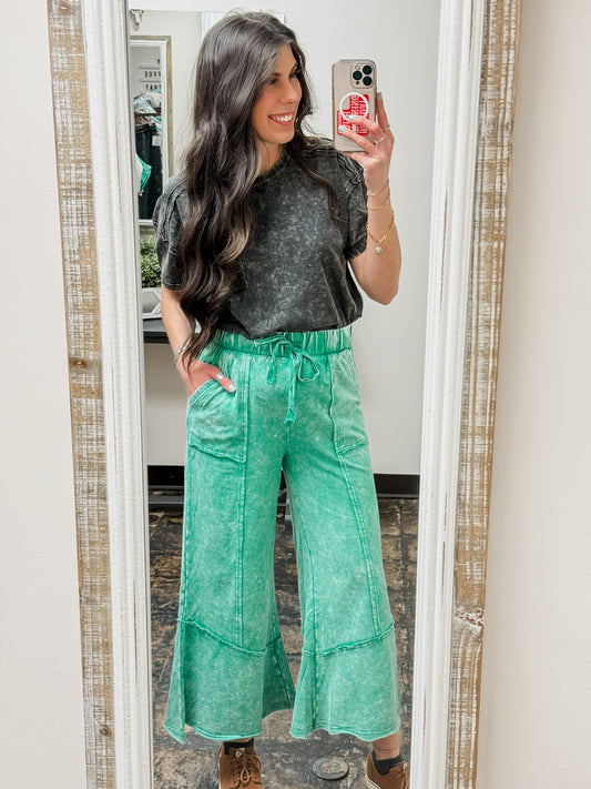 The Gillian Exposed Seam Palazzo Pants - Kelly Green