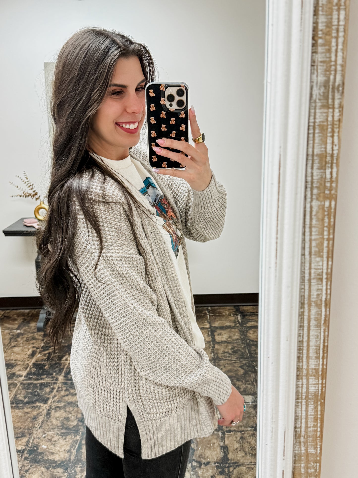 The Harrisyn Waffle Cardigan - Heather Beige