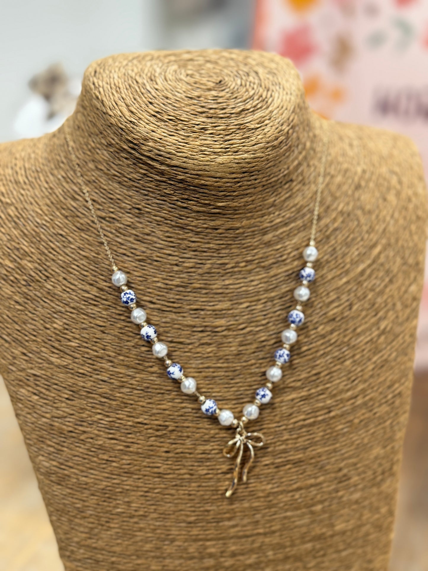 The Lena Necklace - Blue/White