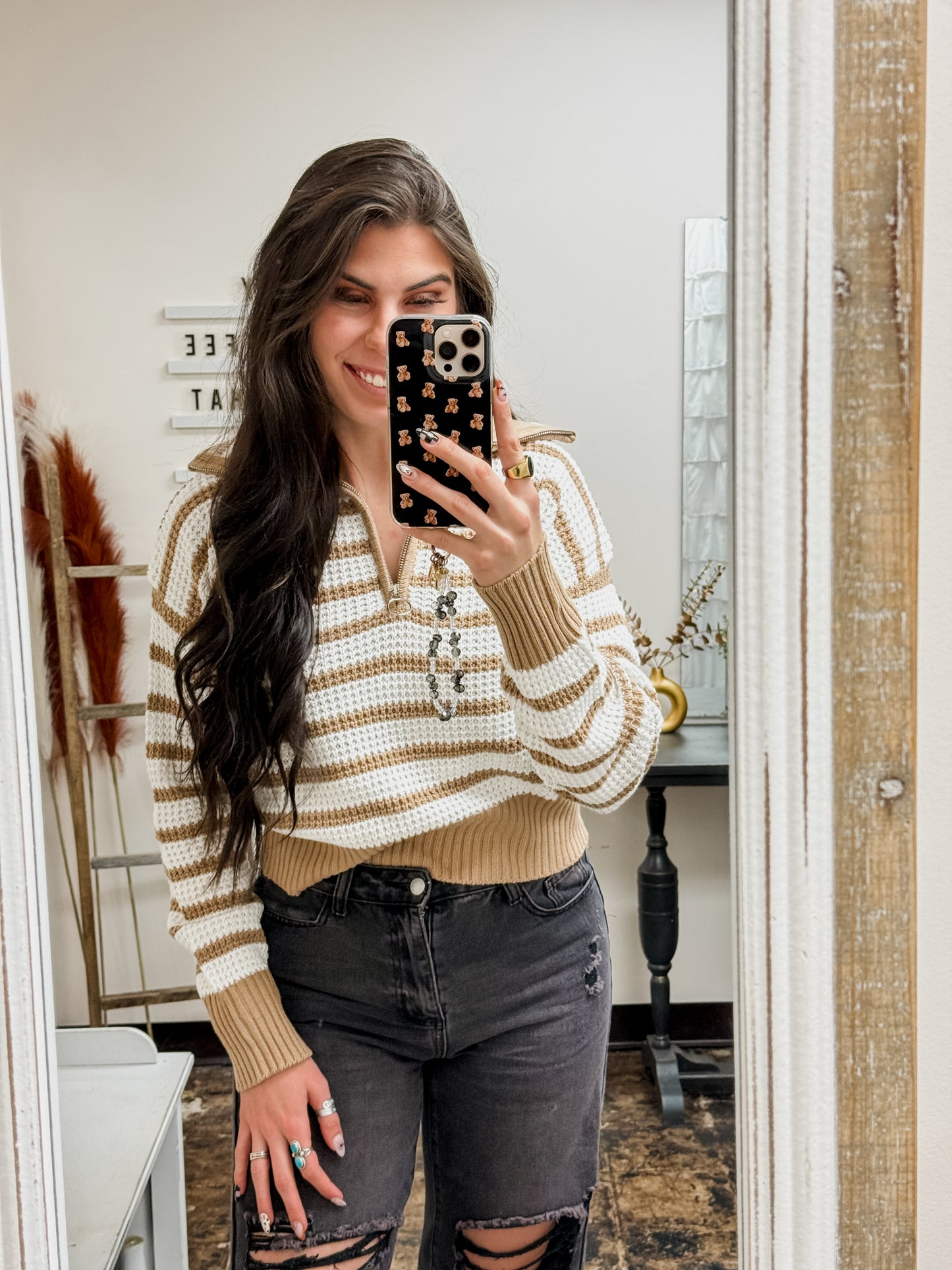 Simply Southern - Iris Sweater - Latte - 2025