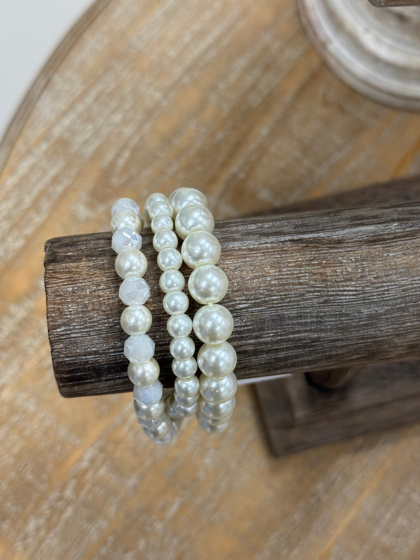 The Cordelia Bracelet Stack - Pearl/White