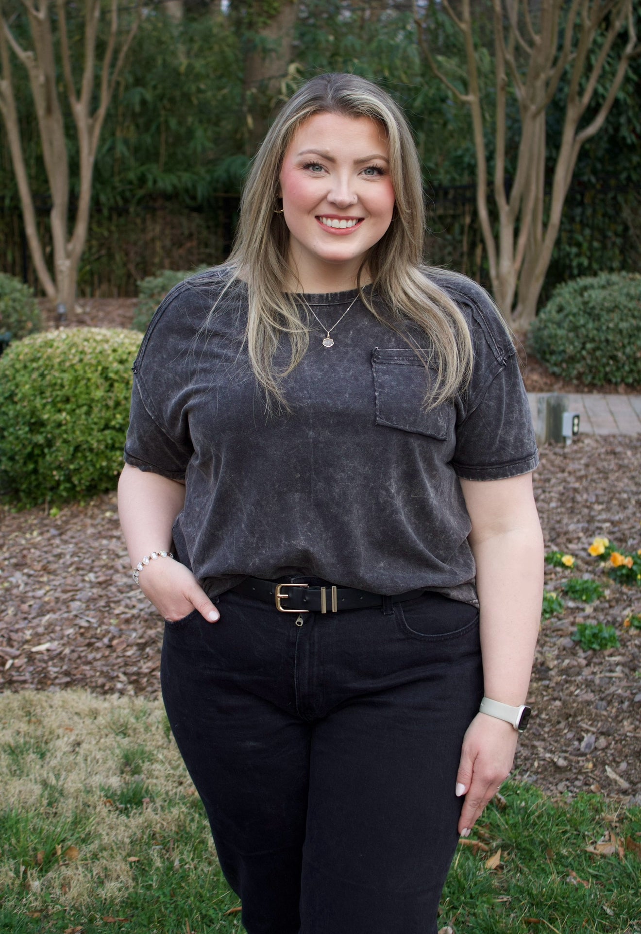 CURVY - The Molly Acid Wash Tee - Ash Black