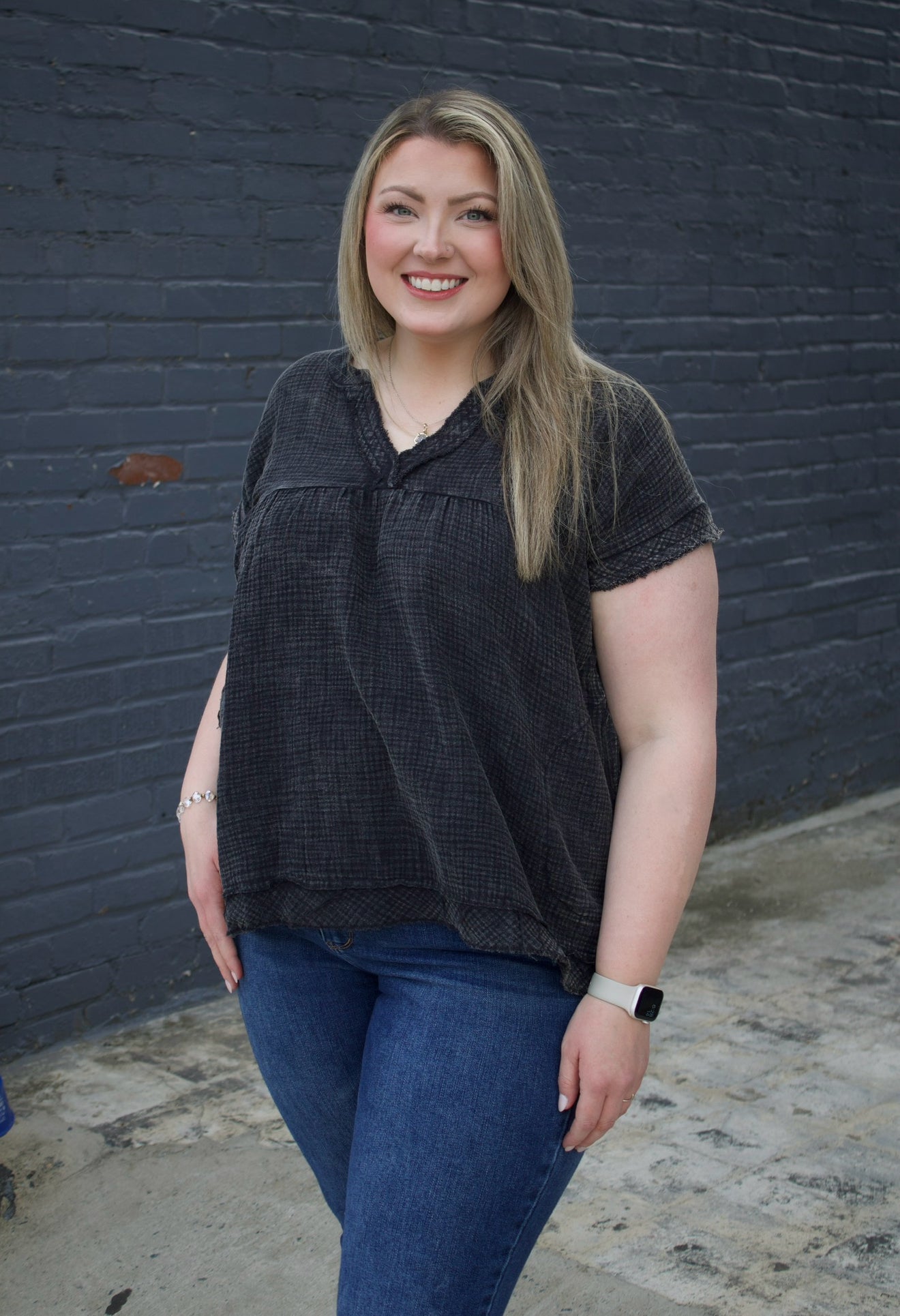 CURVY - The Kallyn Top - Ash Black