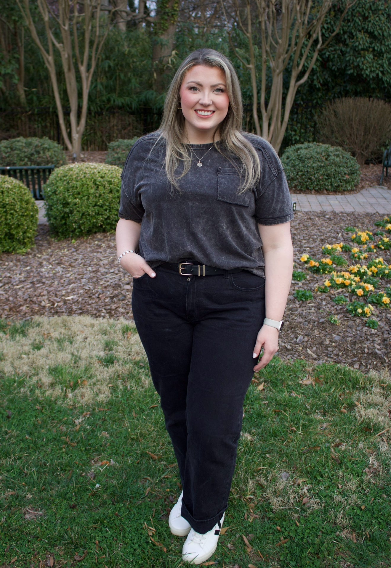 CURVY - The Molly Acid Wash Tee - Ash Black