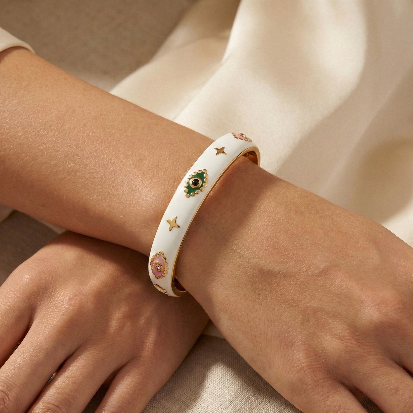 Watchful Cuff