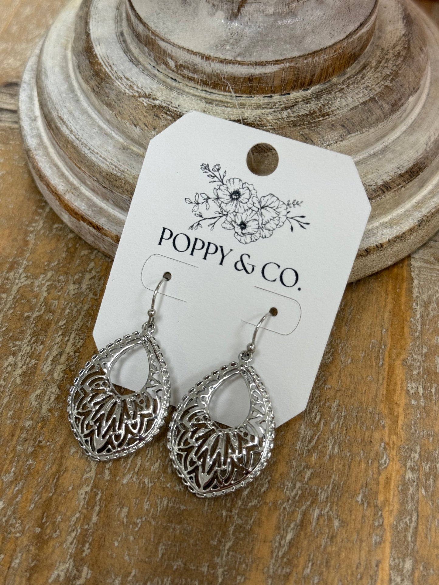 The Lei Earrings - Silver