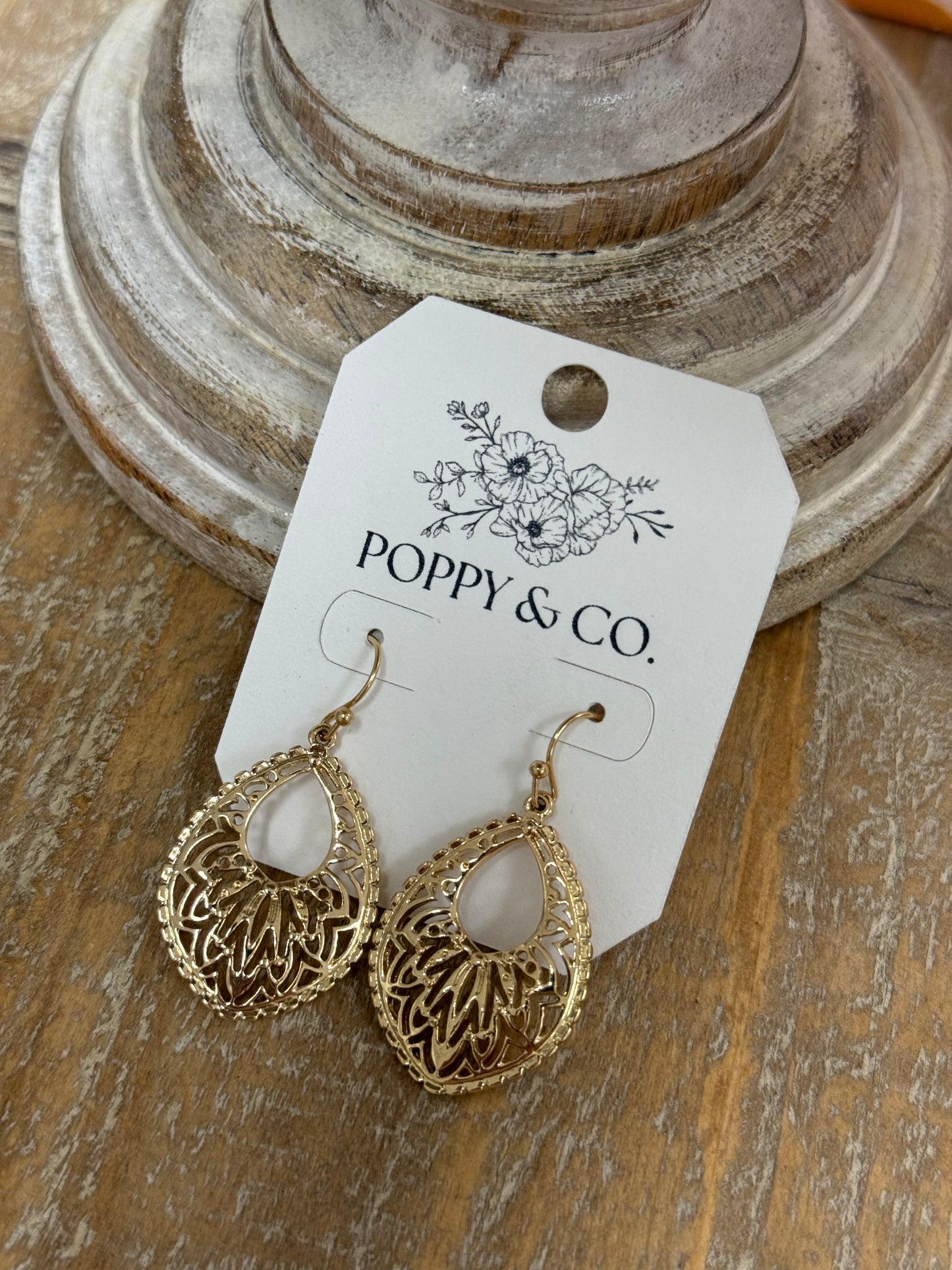 The Lei Earrings - Gold
