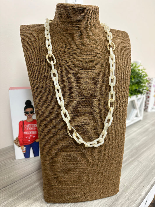The Evie Necklace - Ivory