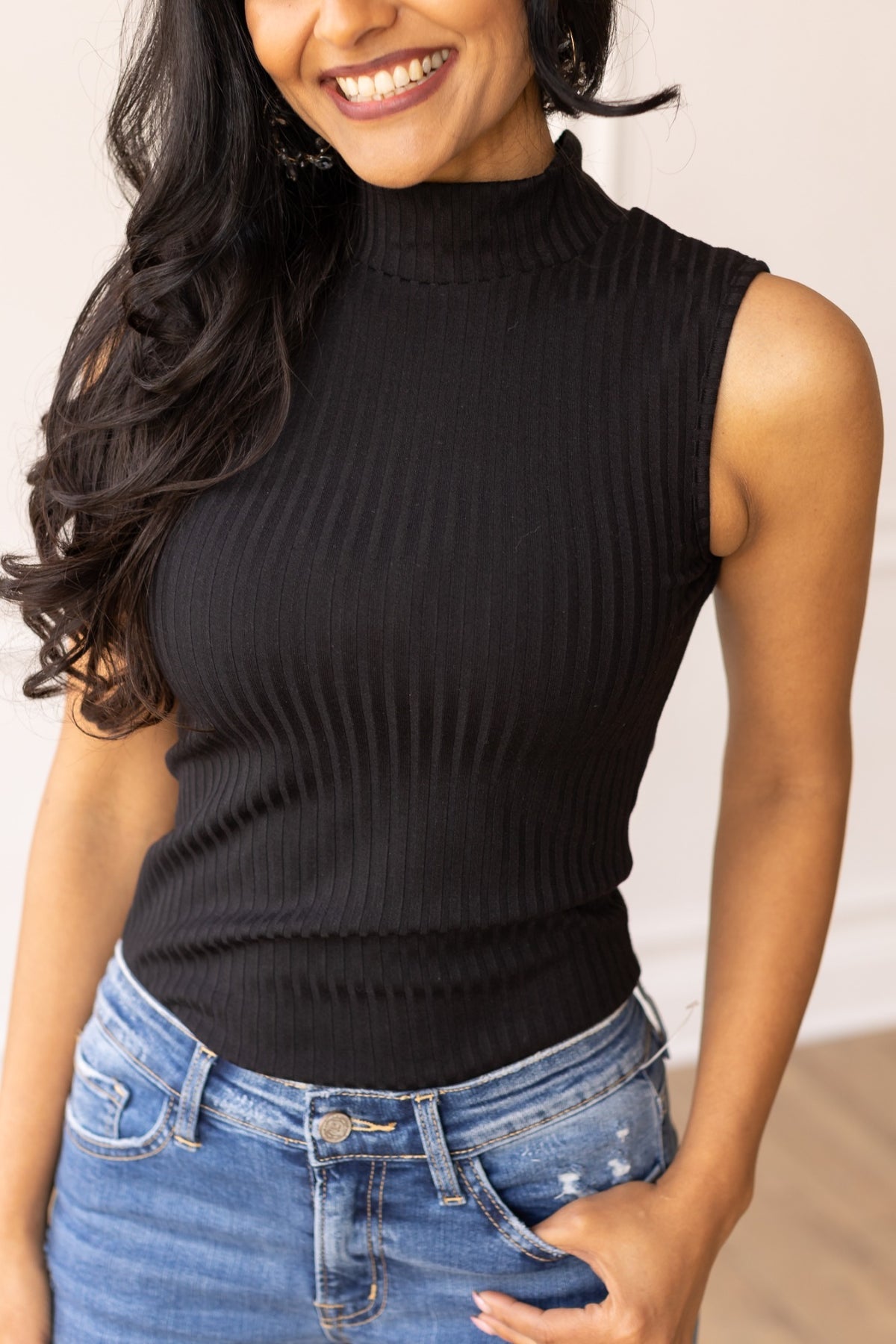 The Portia Sleeveless Turtleneck - Black