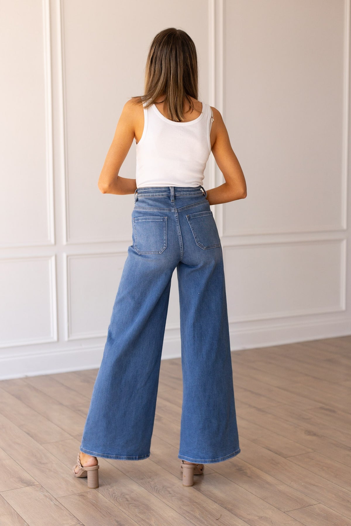 The Valentina Wide Leg Flares - Medium Wash