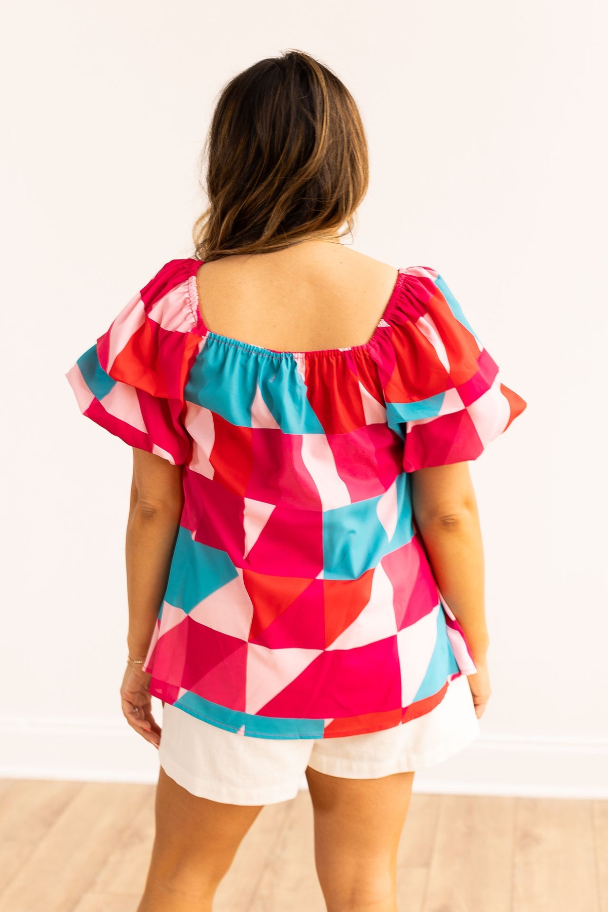 FINAL SALE - The Faelan Puff Sleeve Top - Abstract
