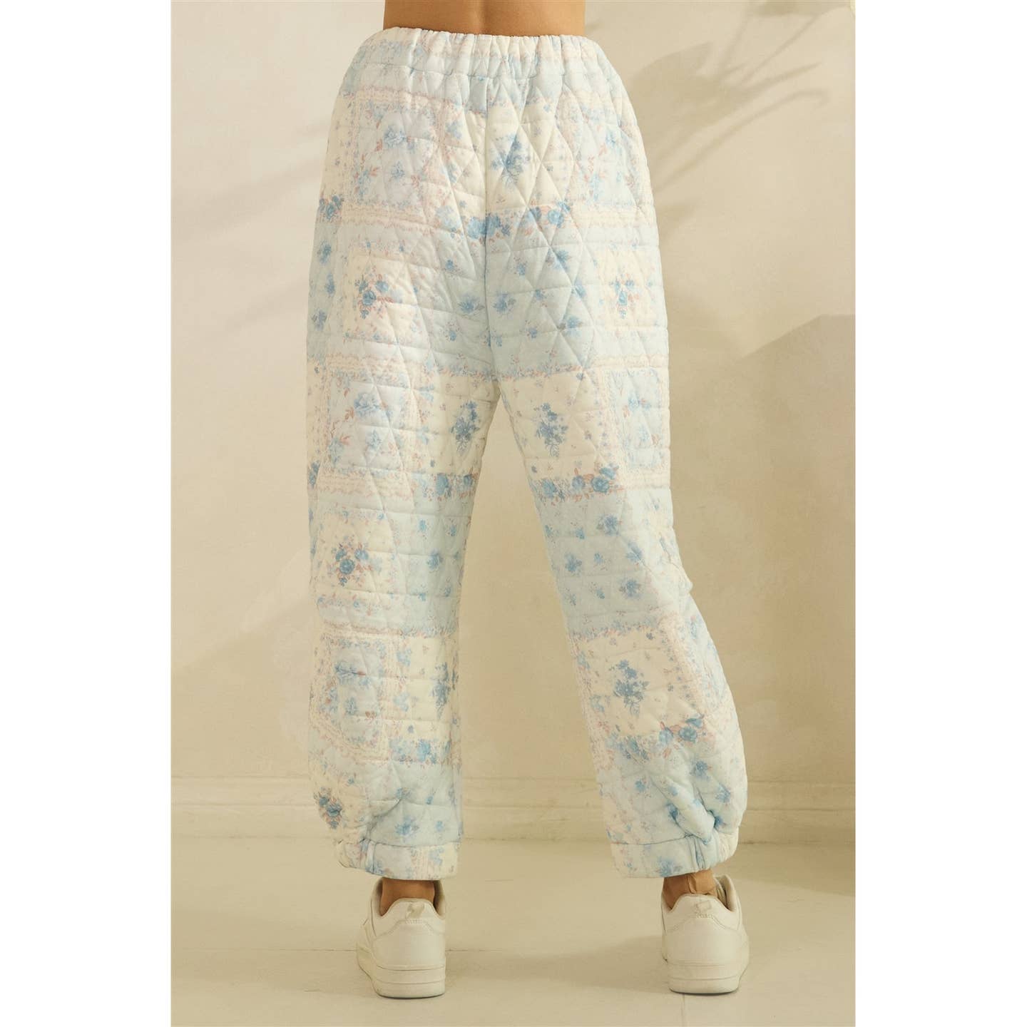 The Kiley Floral Quilted Lounge Pants - Blue