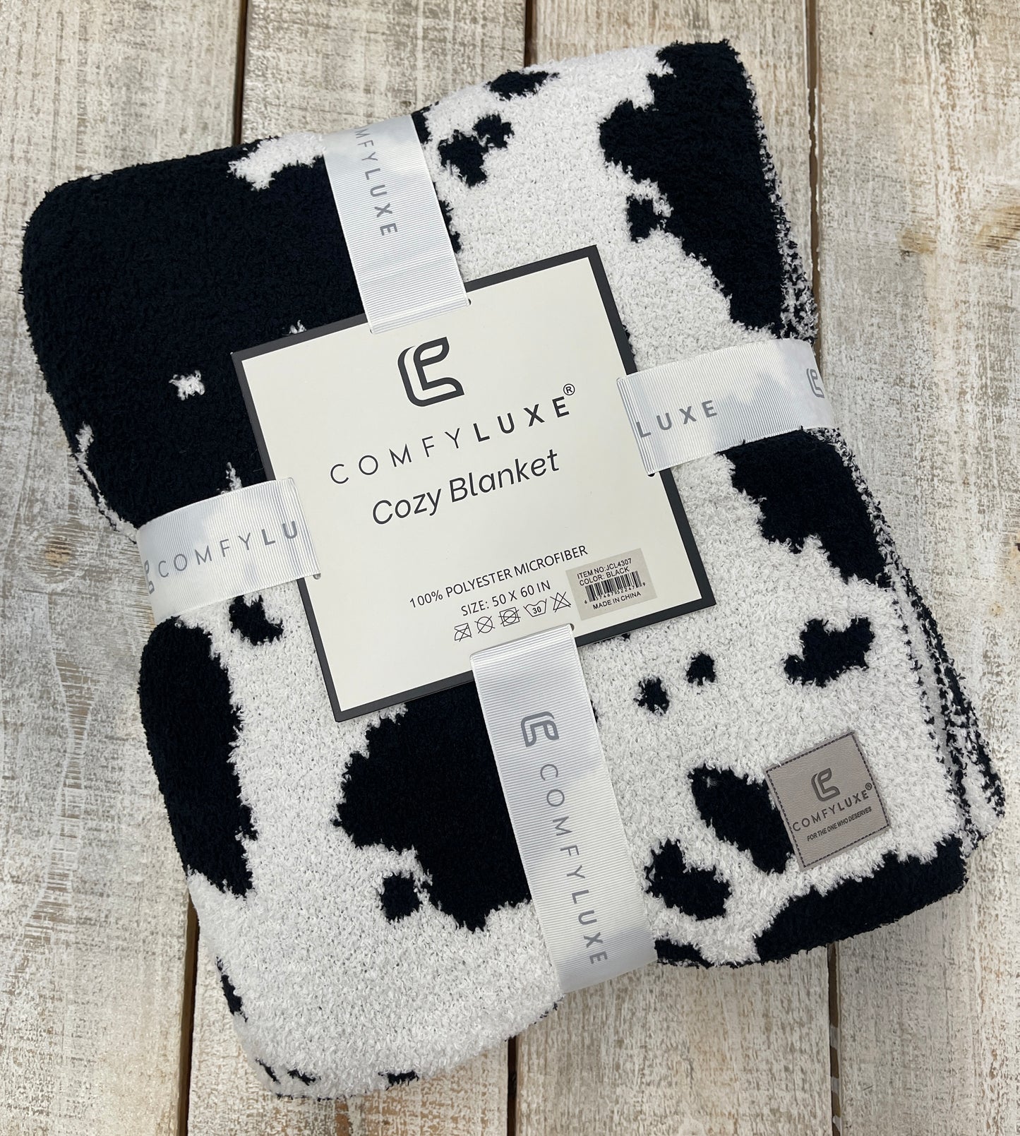The ComfyLuxe Cozy Blanket - Cow