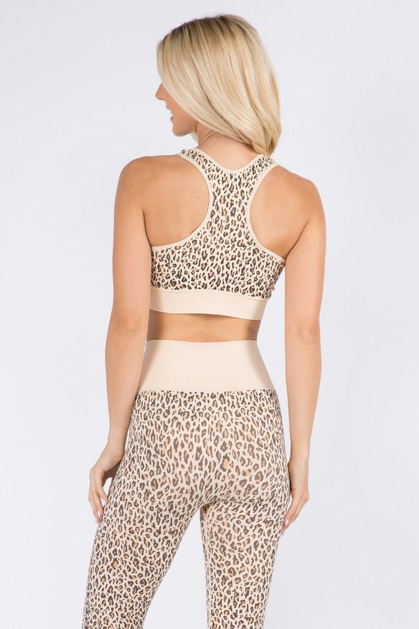 FINAL SALE - Women’s Active Cheetah Seamless Sports Bra - Beige