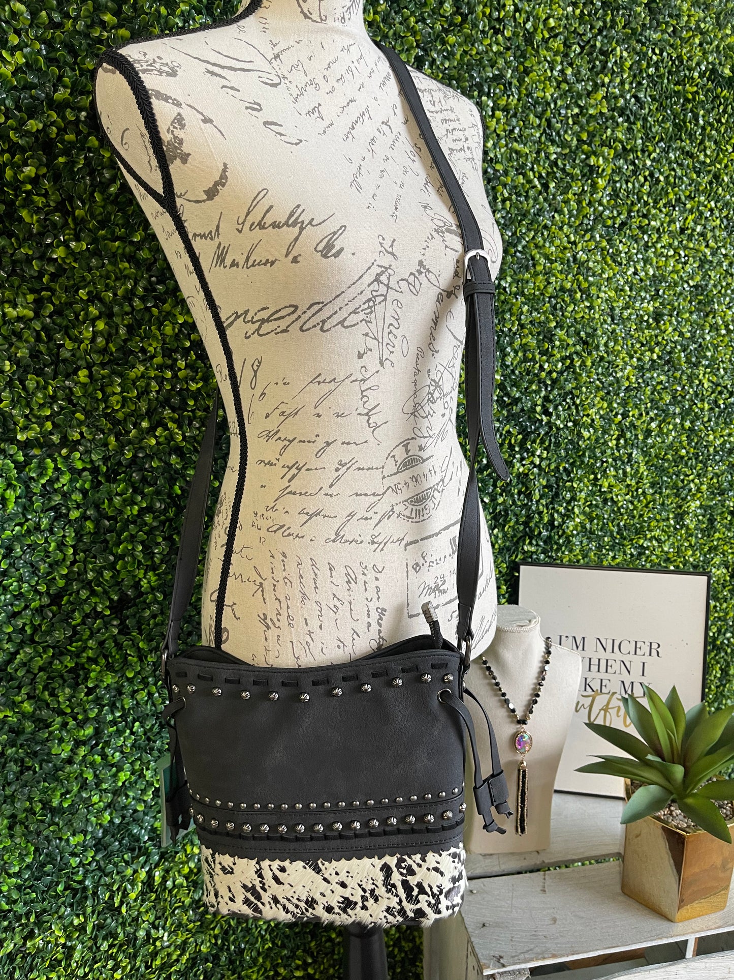 Trinity Ranch Hair-On Cowhide Collection Concealed Carry Crossbody Bag - Black