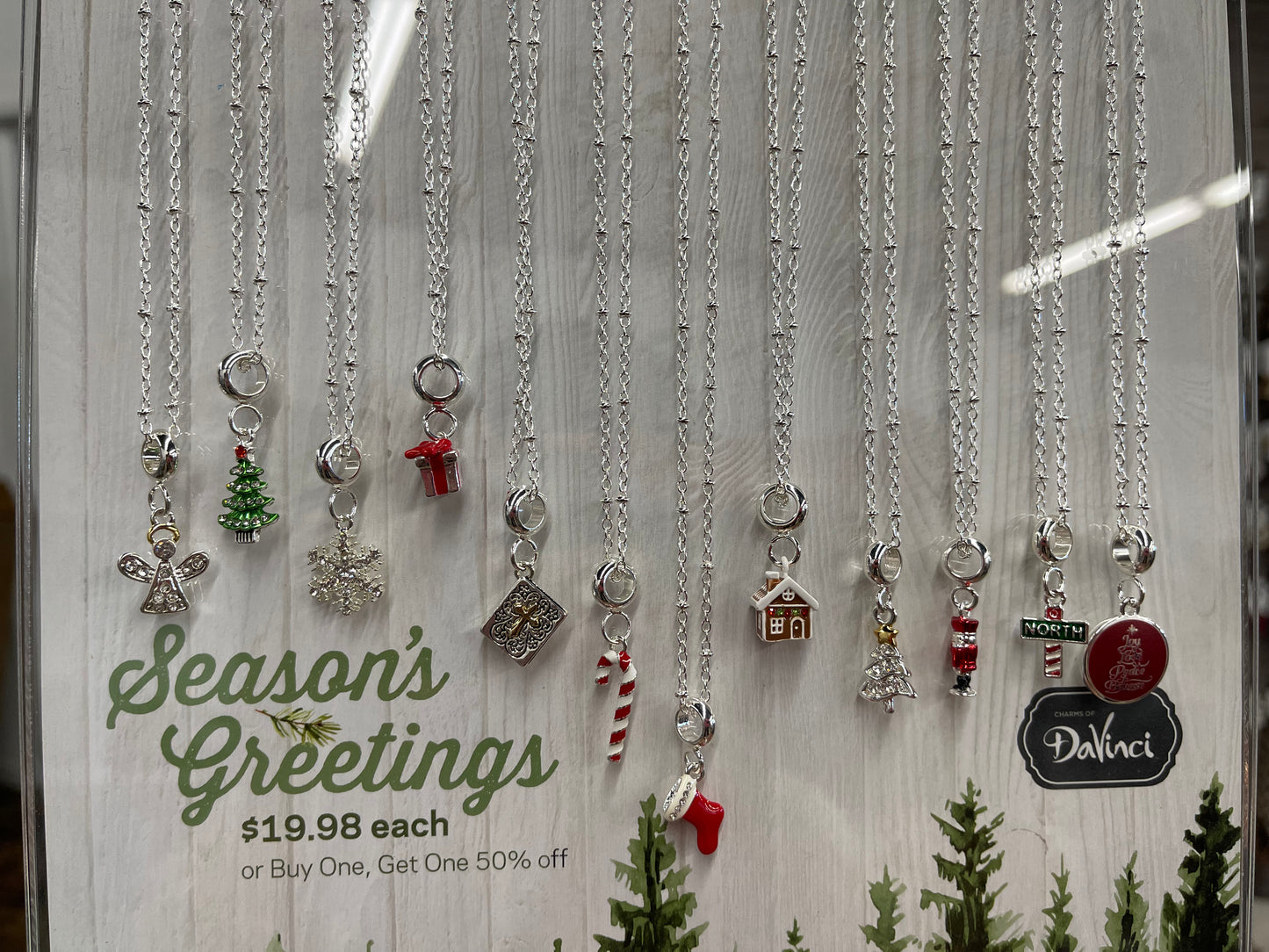 DaVinci Season's Greetings Charm Necklace