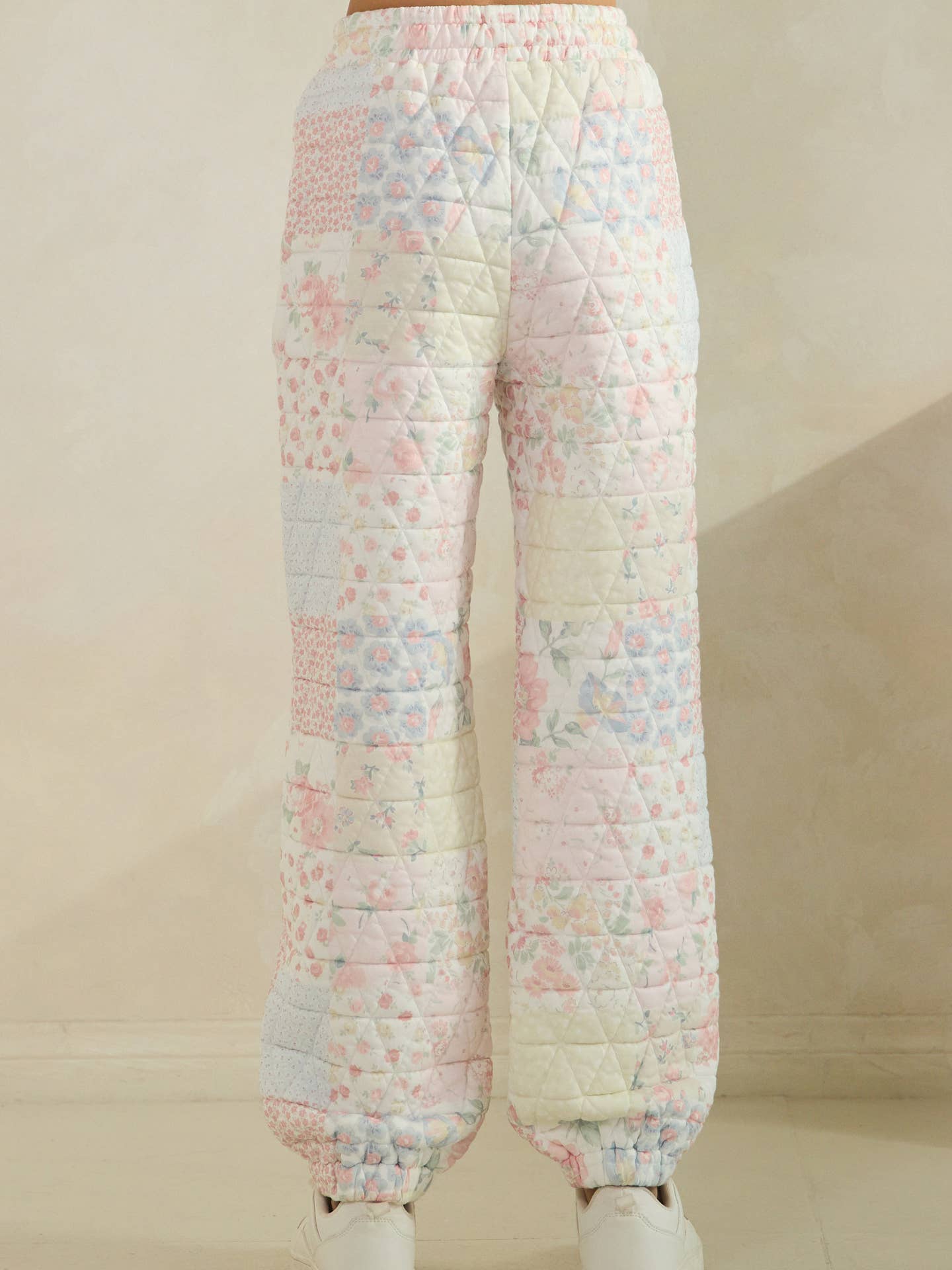 The Kiley Floral Quilted Lounge Pants - Pastel