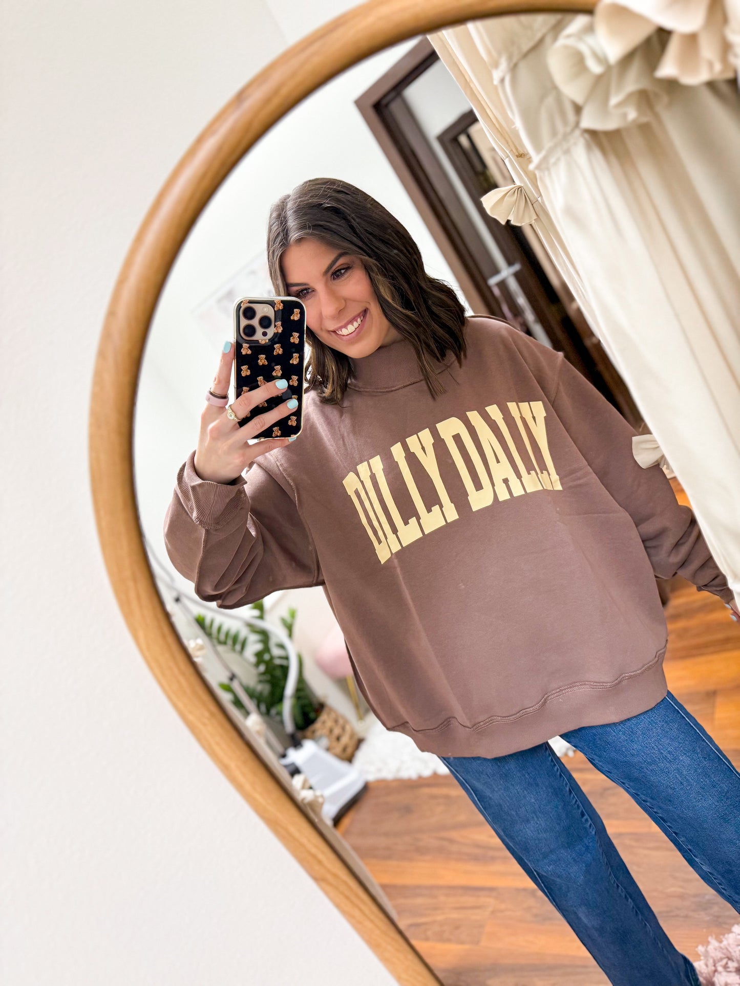 The Dilly Dally Mockneck Sweatshirt - Coffee