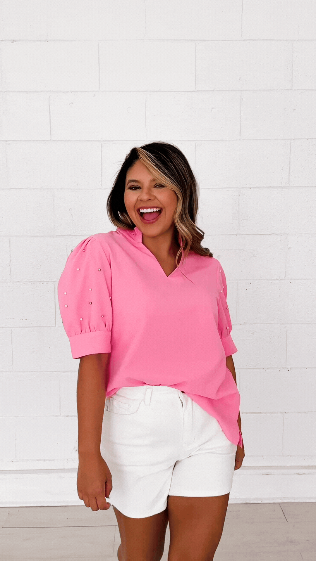 The Jayde Puff Sleeve Top w/ Pearls - Pink
