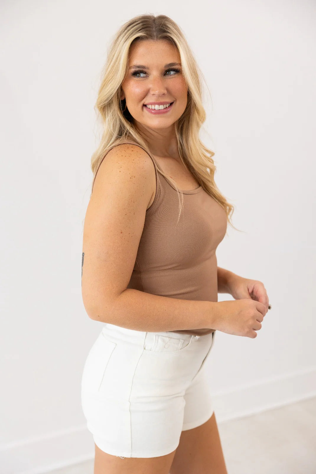 The Bella Ribbed Tank Top - Tan