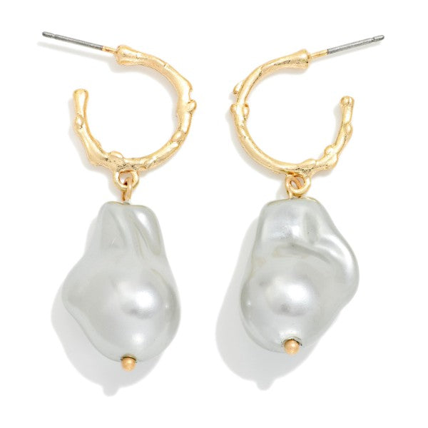 The Devyn Earrings - Worn Gold
