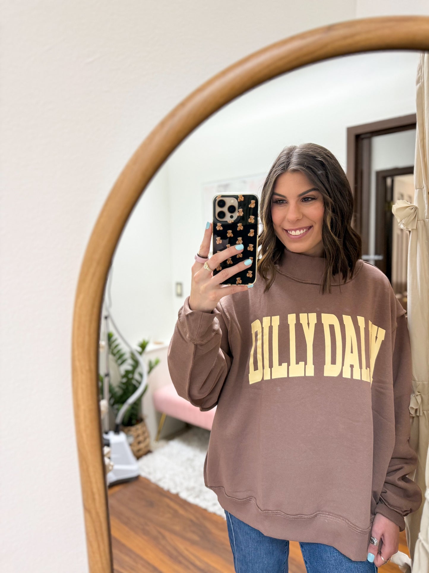 The Dilly Dally Mockneck Sweatshirt - Coffee