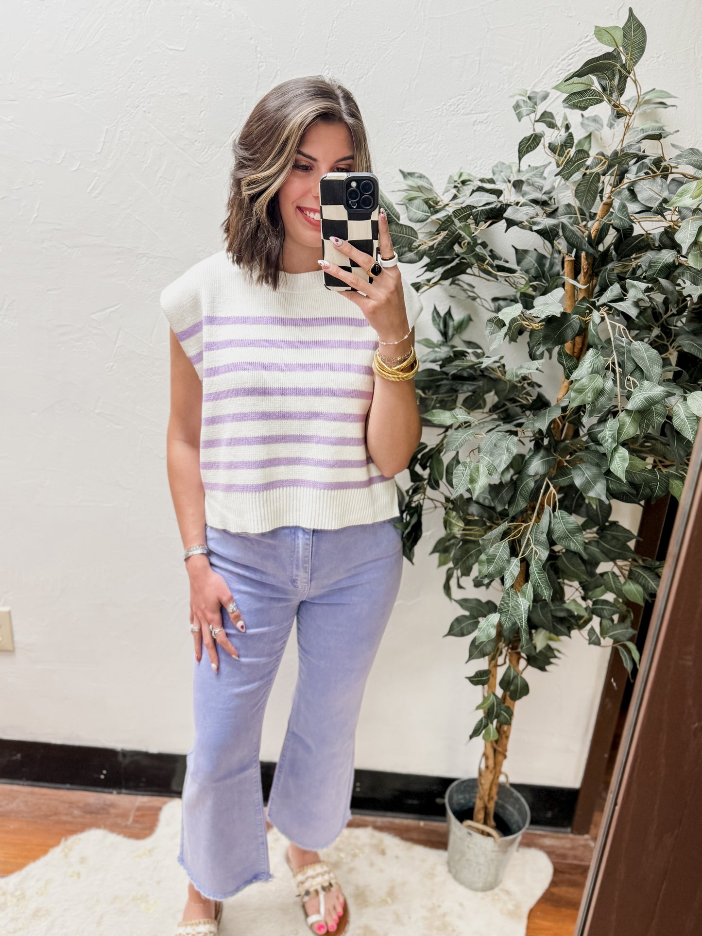 The Braylin Acid Wash High Waist Frayed Hem Pants - Lavender