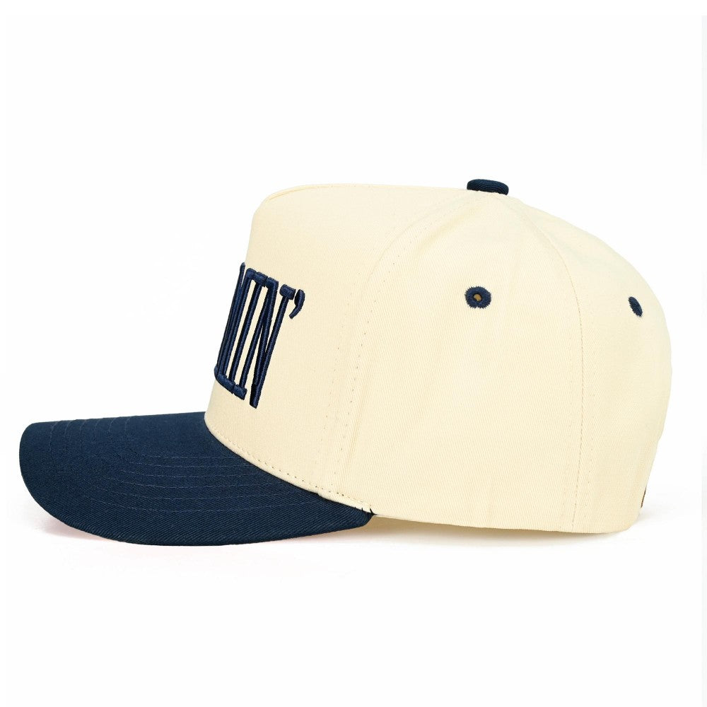 The MOMMIN' Embroidered Hat - Navy