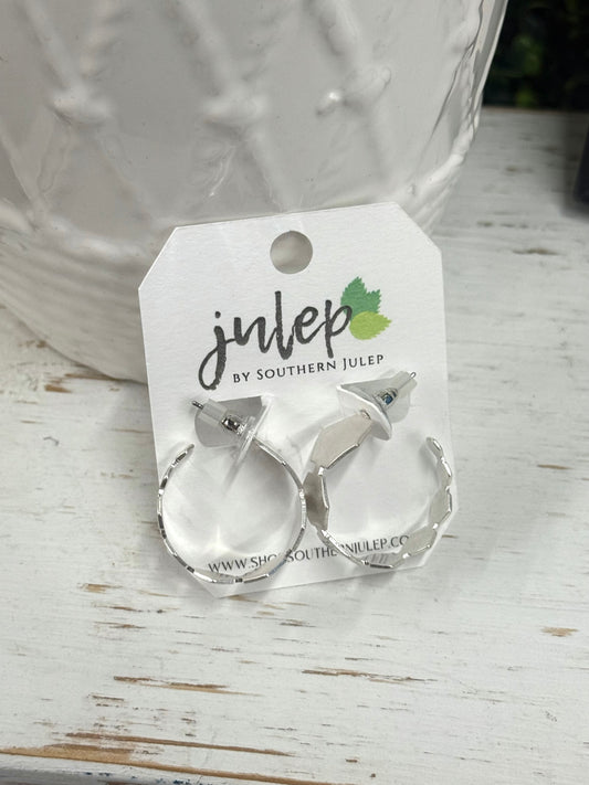 The Tavi Earrings - Silver