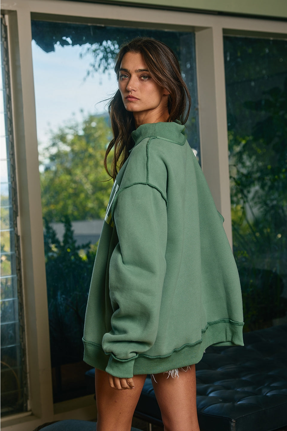 The Dilly Dally Mockneck Sweatshirt - Green/Neon Lime