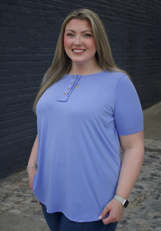 CURVY - The Brooklynn Top - Spring Blue