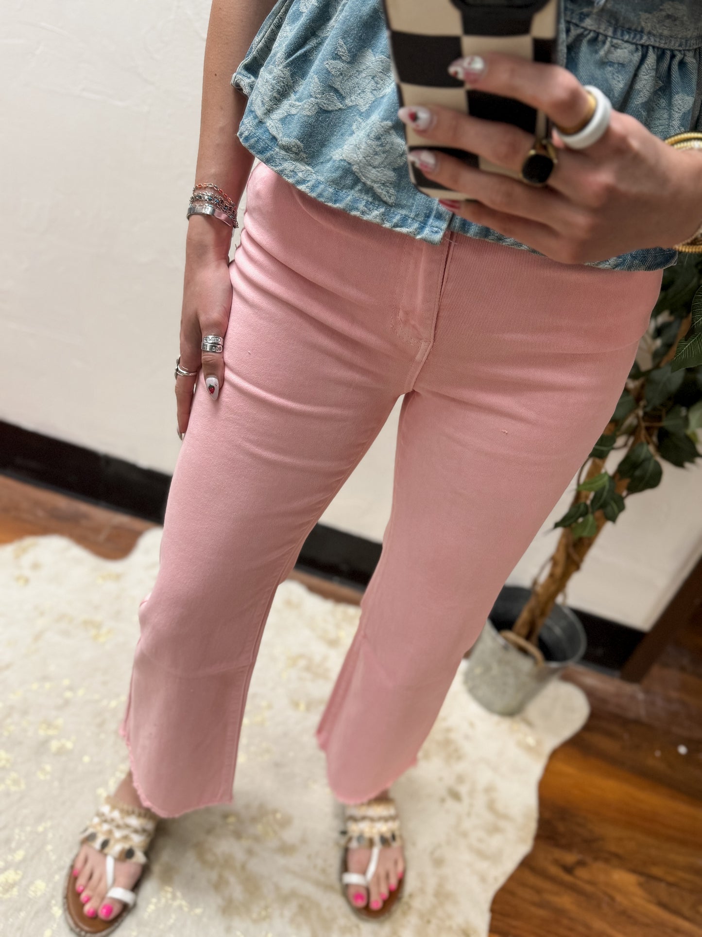The Braylin Acid Wash High Waist Frayed Hem Pants - Pink