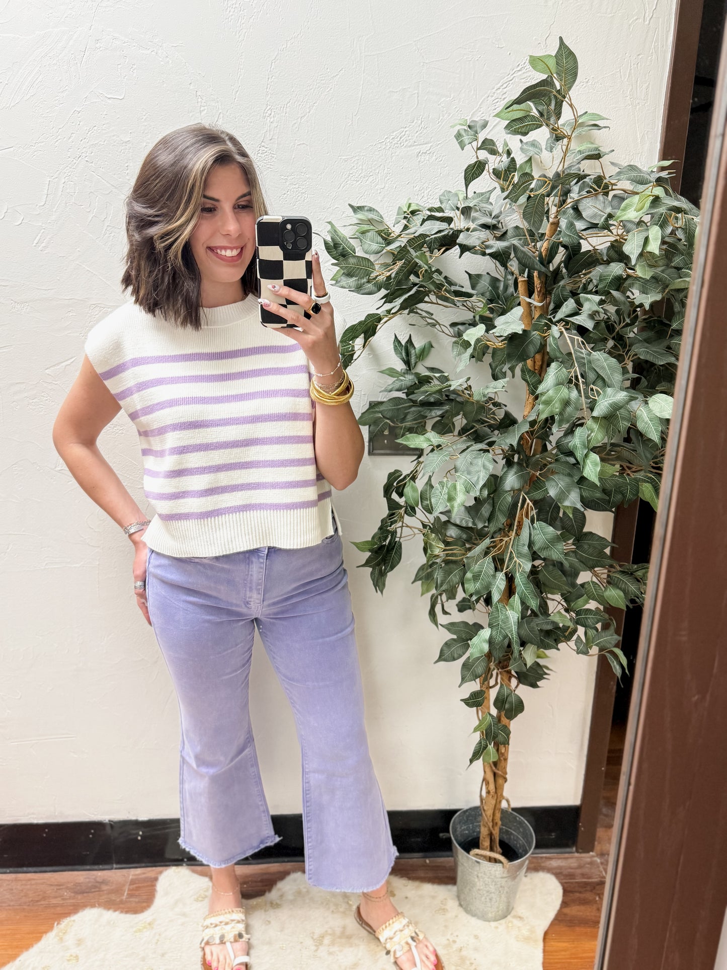 The Braylin Acid Wash High Waist Frayed Hem Pants - Lavender
