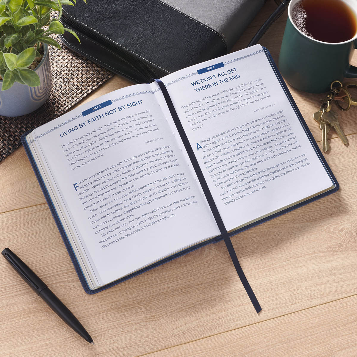Devotional Quiet Time with God for Men Faux Leather