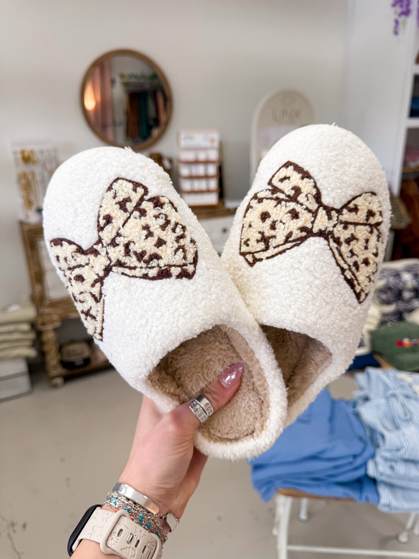 The Leopard Bow Plush Slippers - Brown
