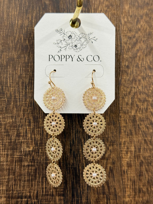 The Terah Earrings - Cream/Gold