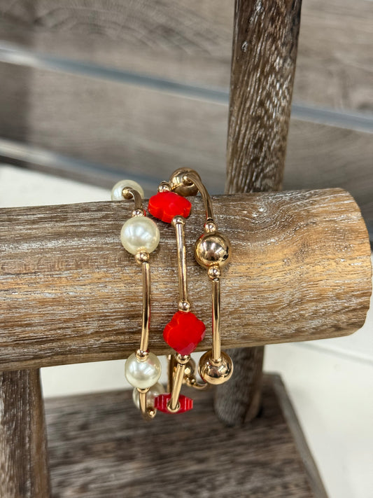 The Jurnee Clover/Pearl Bracelet Stack - Red/Gold
