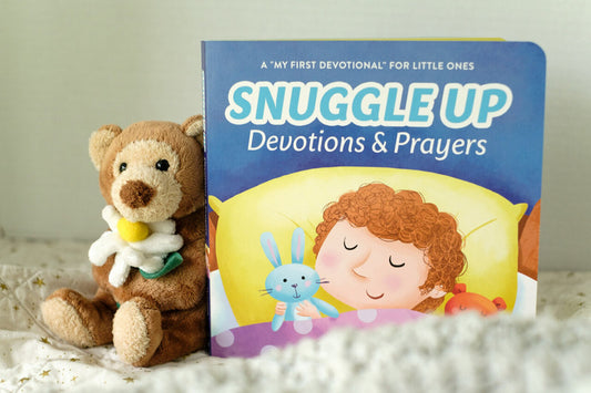 Snuggle Up Devotions and Prayers : A "My First Devotional"