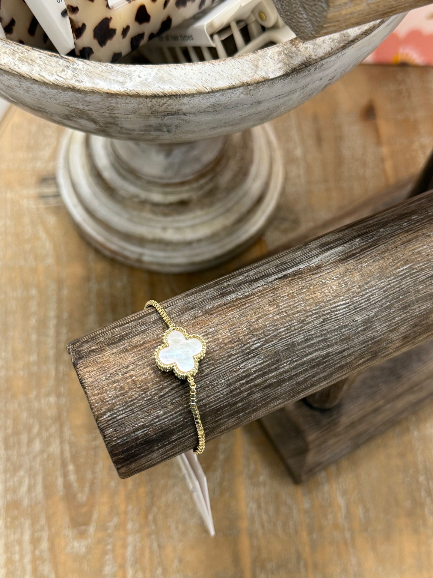 The Gilda Bracelet - Gold/Mother of Pearl