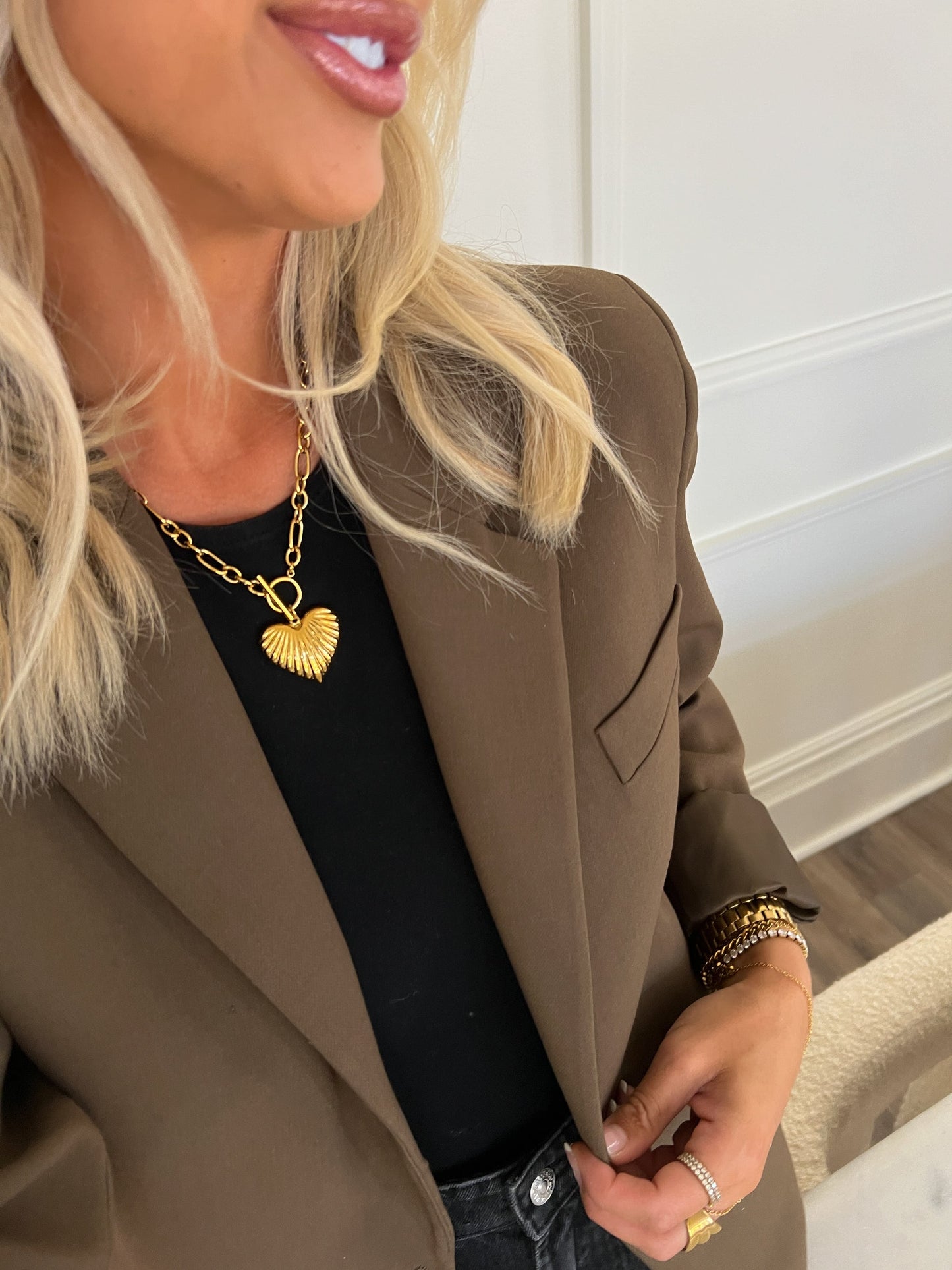 CHANSUTTPEARLS - The Luna Necklace