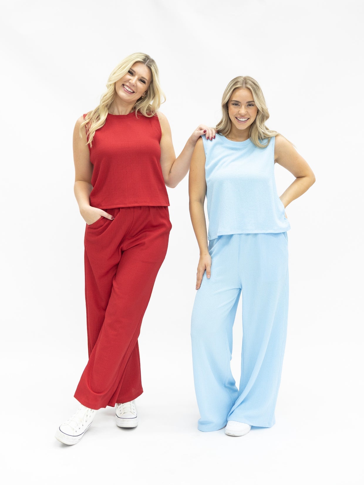 The Earhart Textured Knit Tank Top - Red