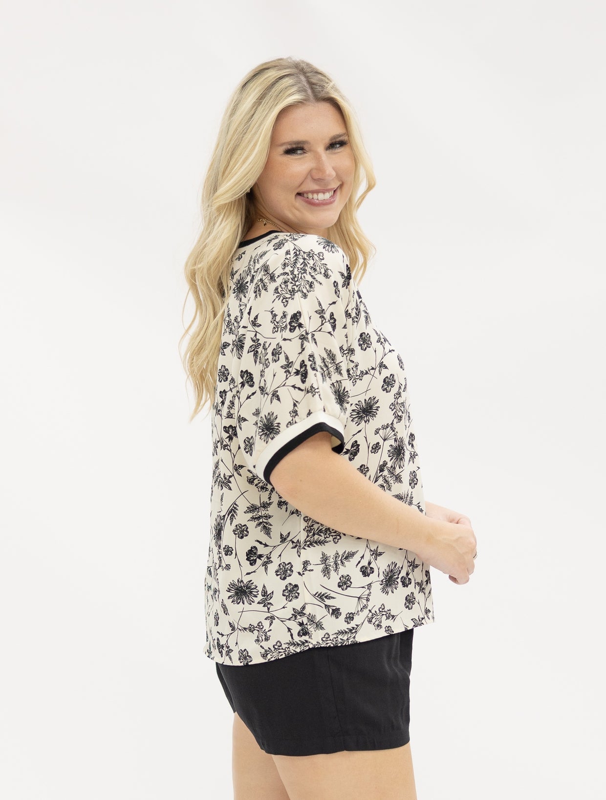 The Farren V-Neck Top - Black/Ivory