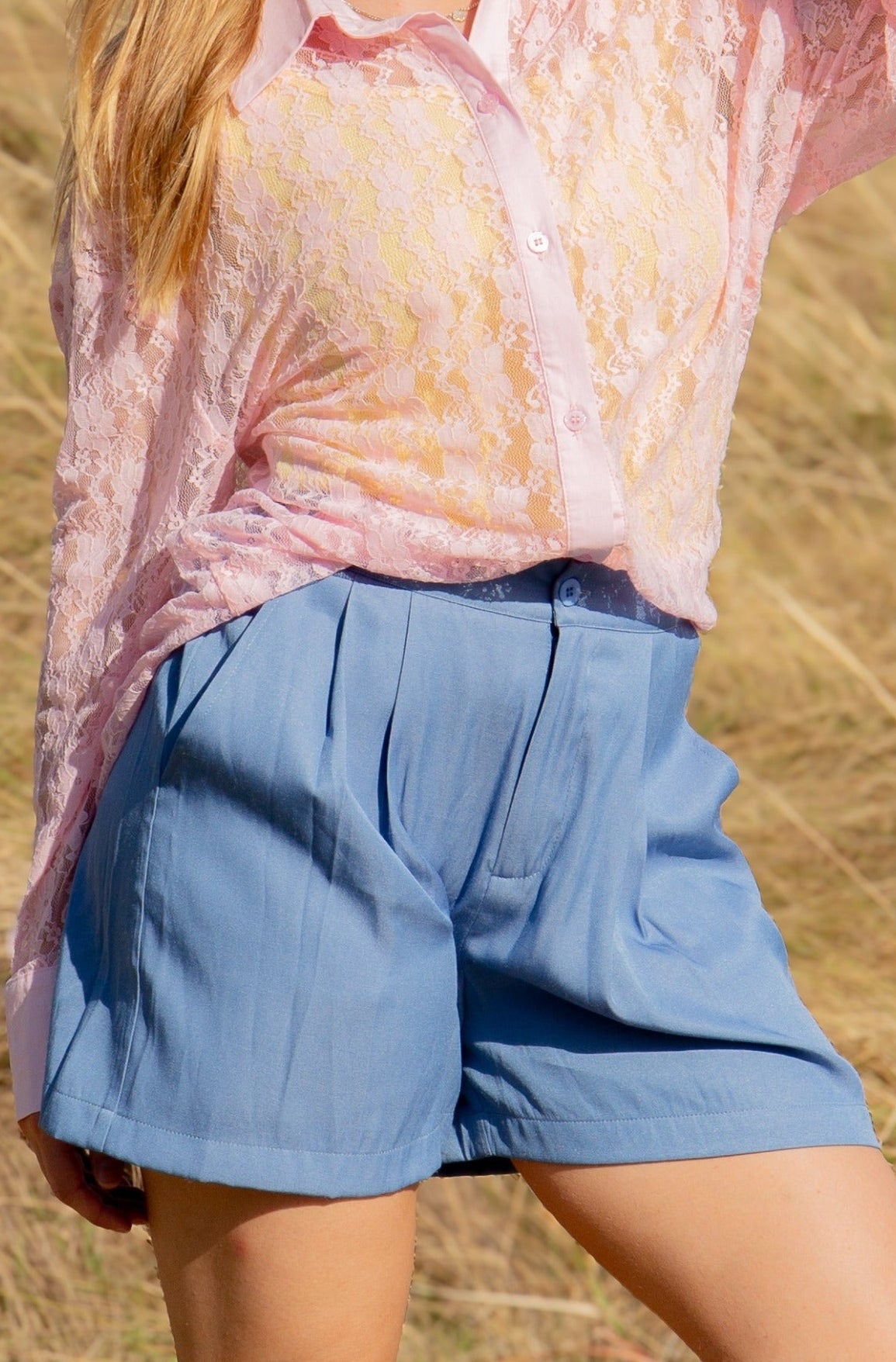 The Tavi Trouser Shorts - Chambray