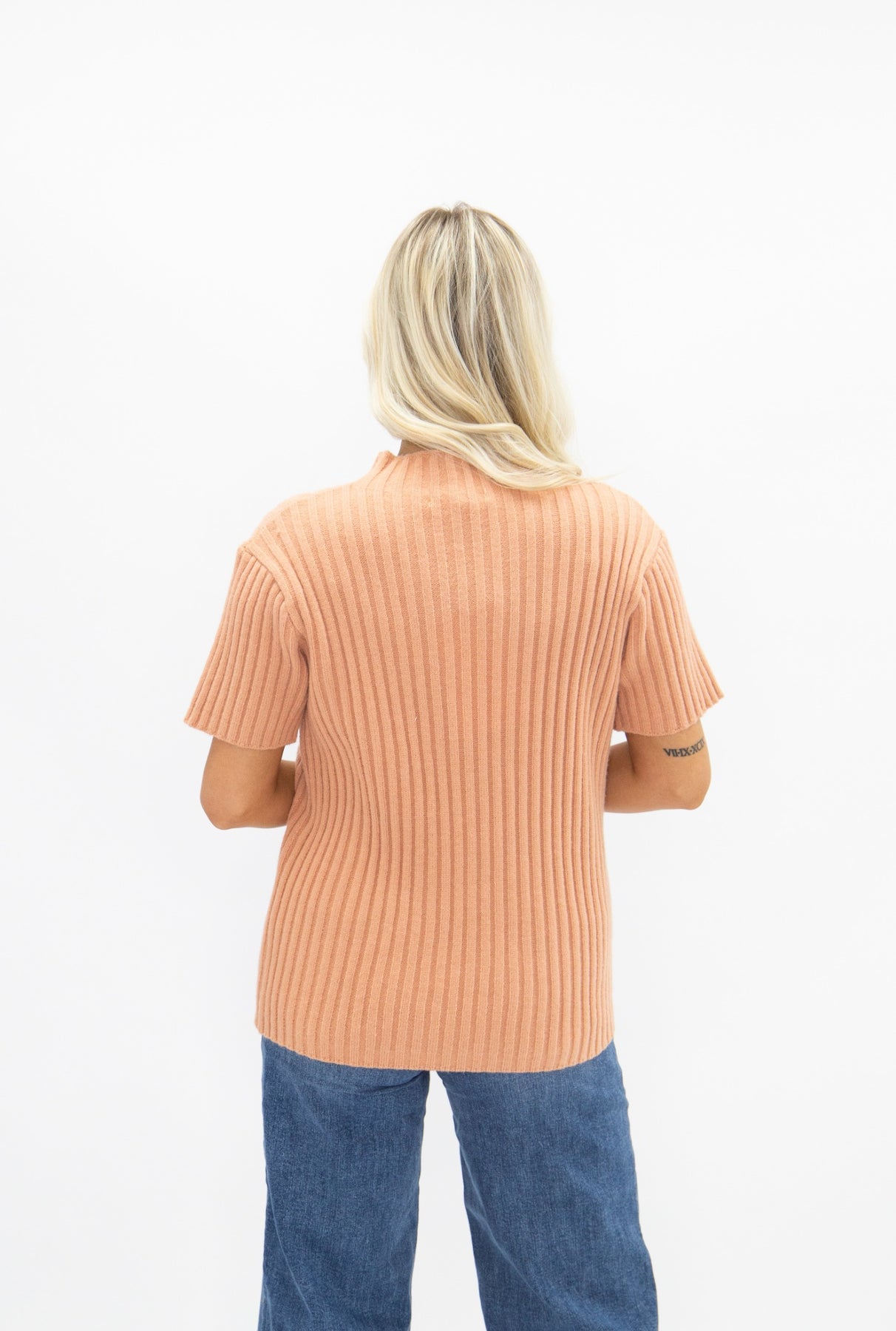 The Sarinna Mock Neck Short Sleeve Pullover Sweater -  Sunset