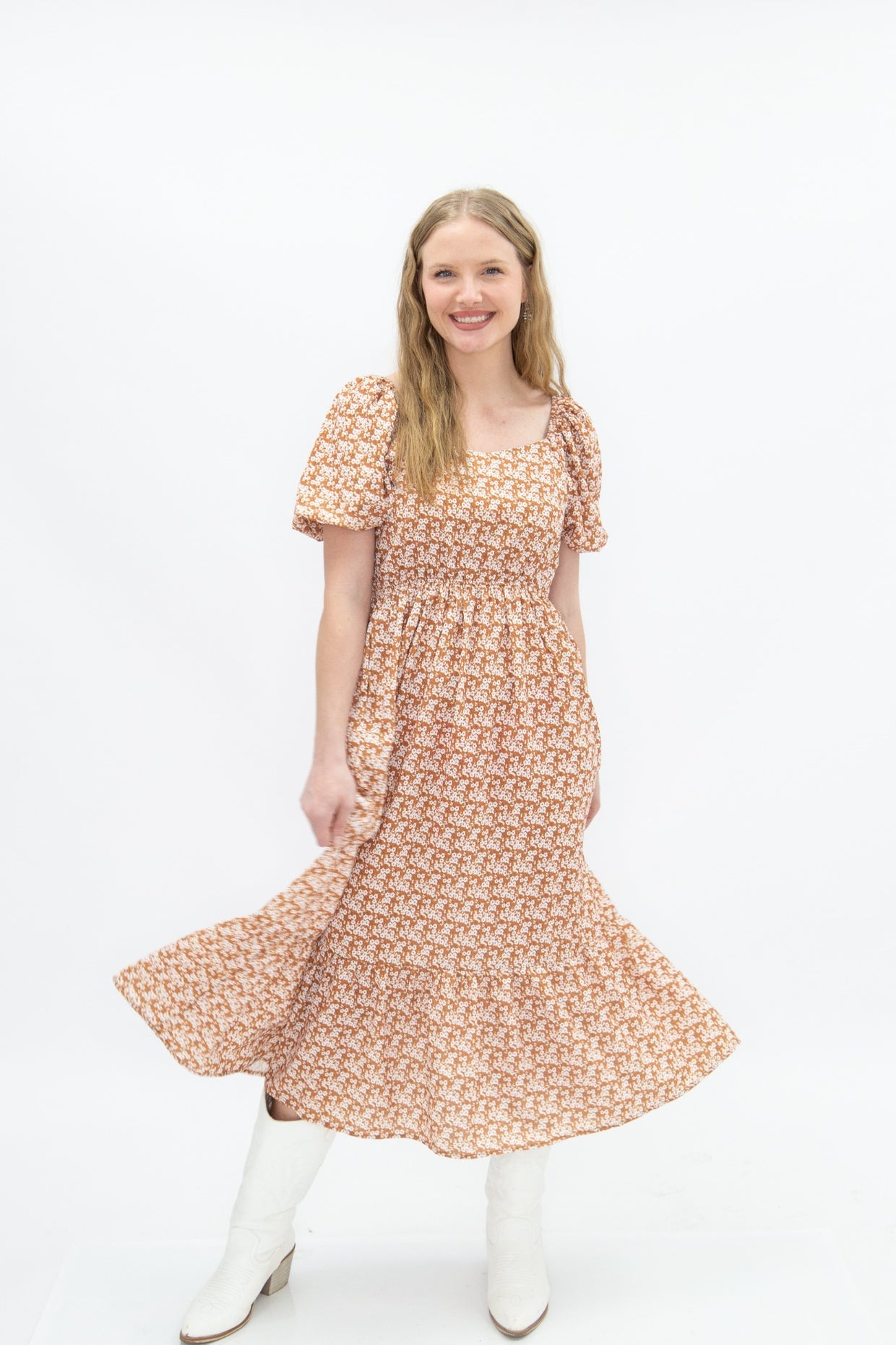The Oakley Puff Sleeve Midi Dress - Rust Floral