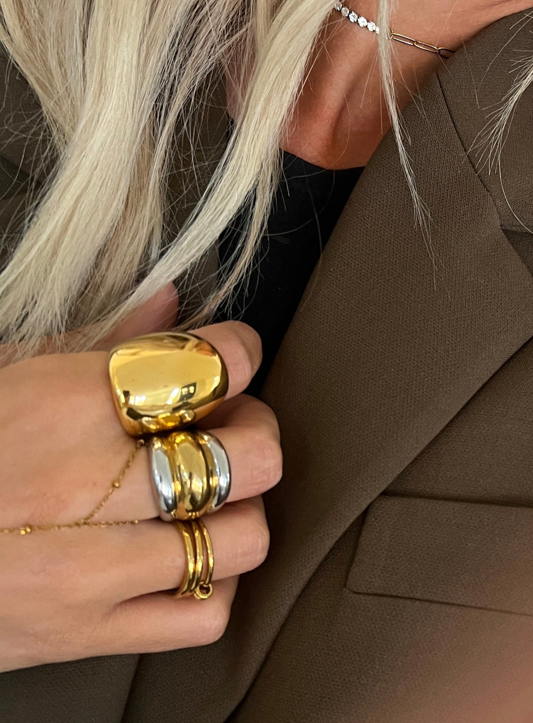 CHANSUTTPEARLS - The Clara Ring