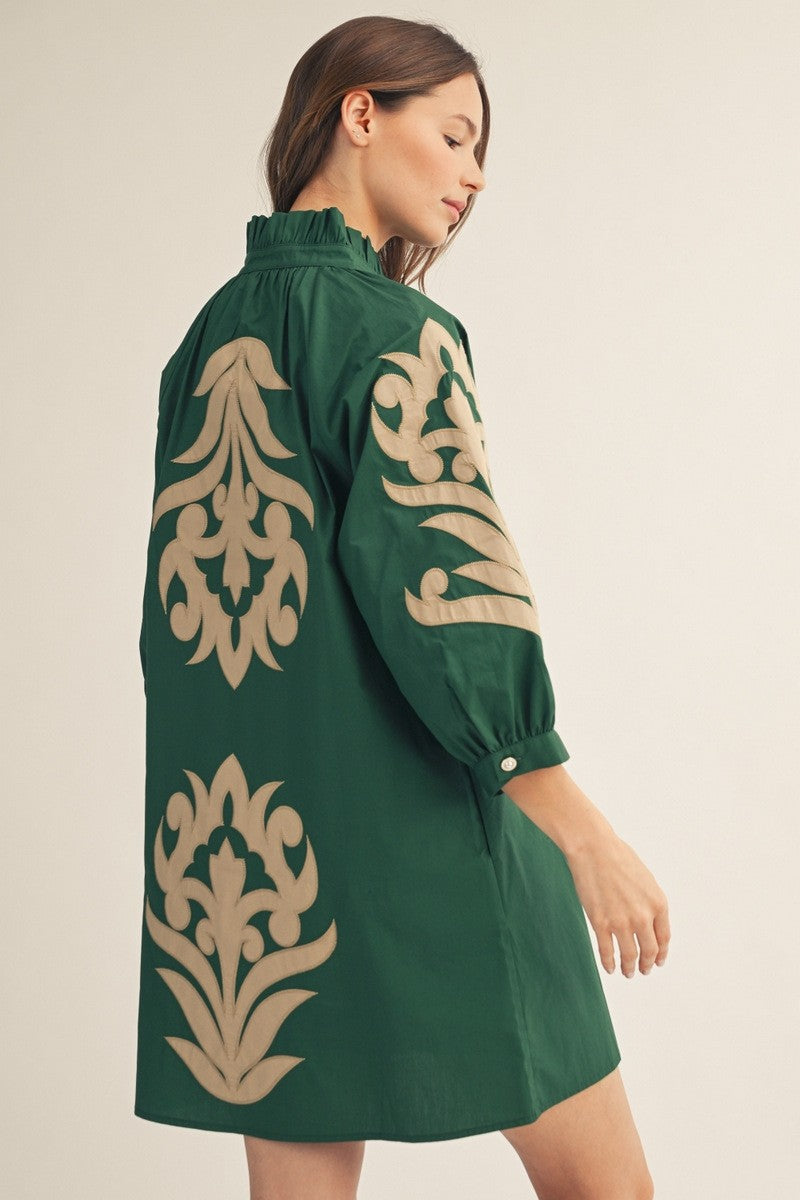 The Abilene Baroque Appliqué Shift Dress - Hunter Green