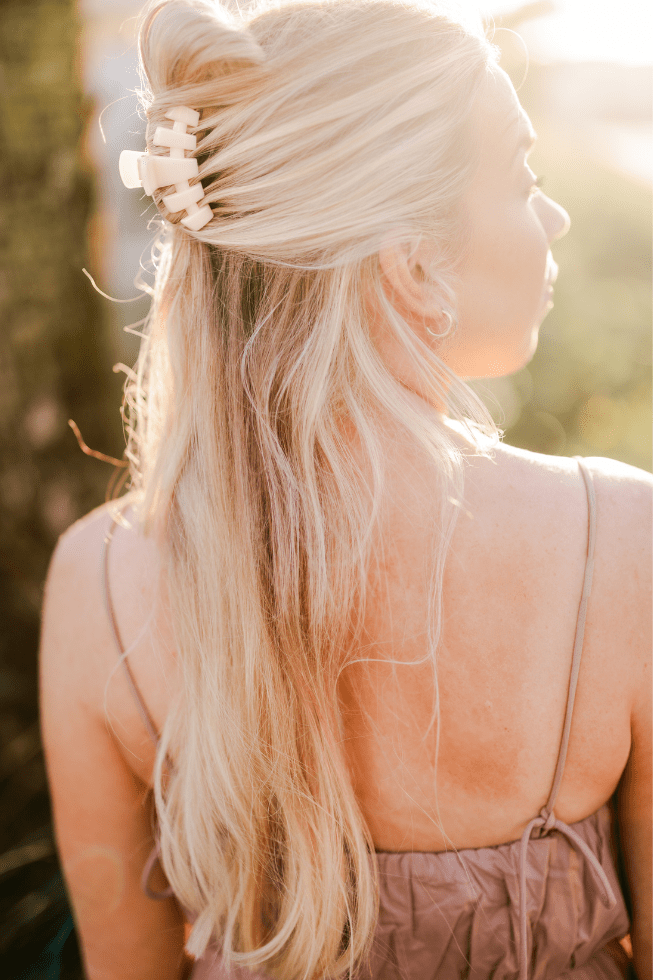 TELETIES - Classic Small Hair Clip - Almond Beige