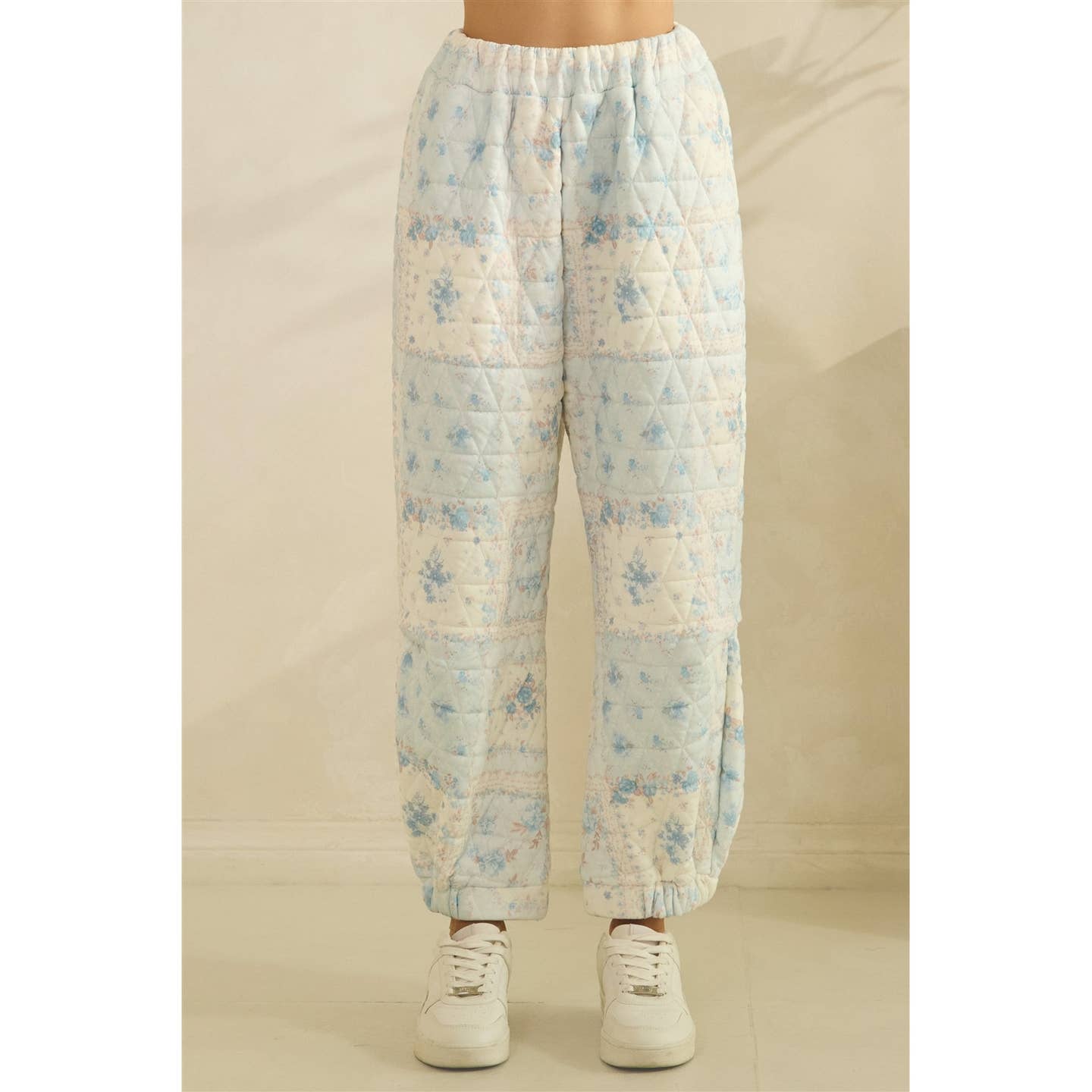 The Kiley Floral Quilted Lounge Pants - Blue
